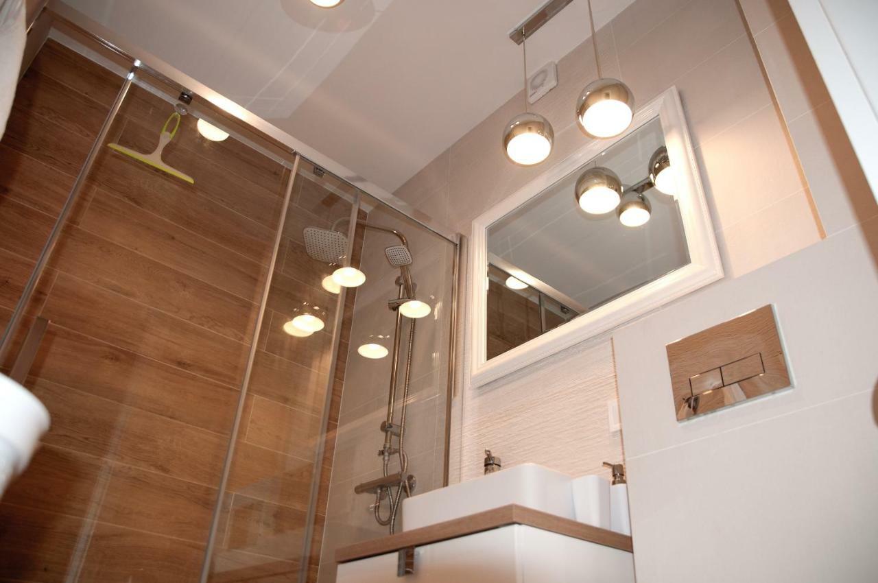 Apartament Ikar - 2 Pokojowy Przy Morzu Z Wlasnym Ogrodkiem Pobierowo Exterior photo